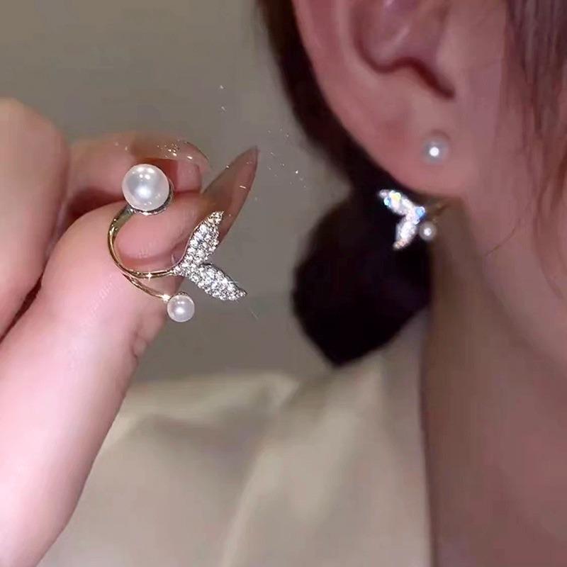 AVR JEWELS Korean Exclusive Launch Wings Shape Earcuff