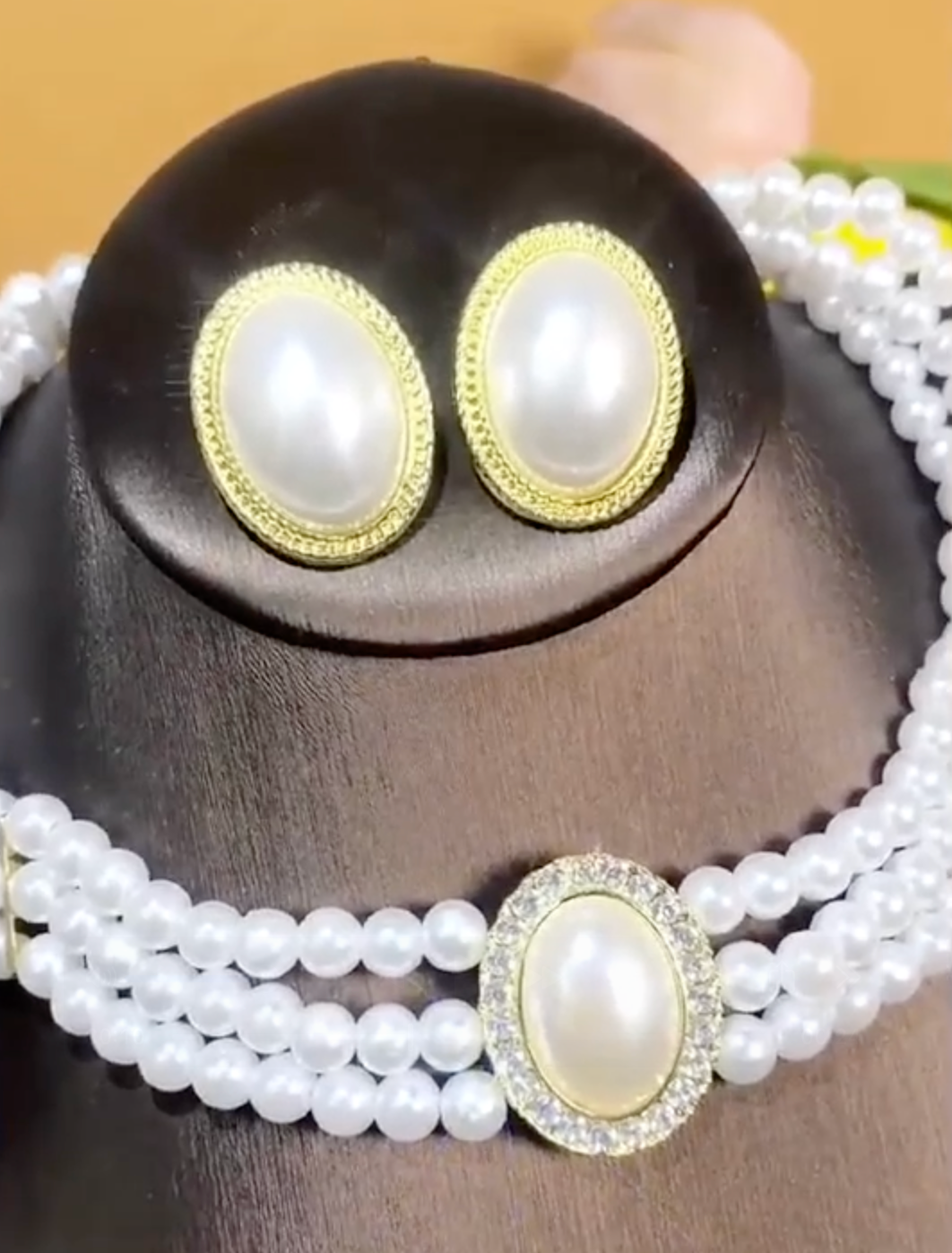 Artificial Pearl Necklace Set